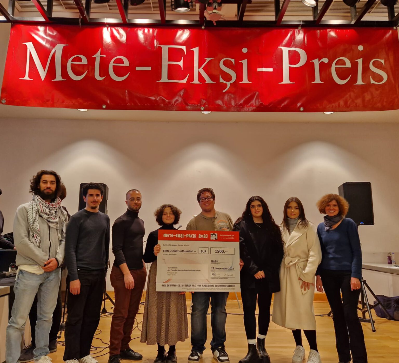 MeteEkşiPreis 2023 für die Arbeitsgemeinschaft Erinnern der Theodor